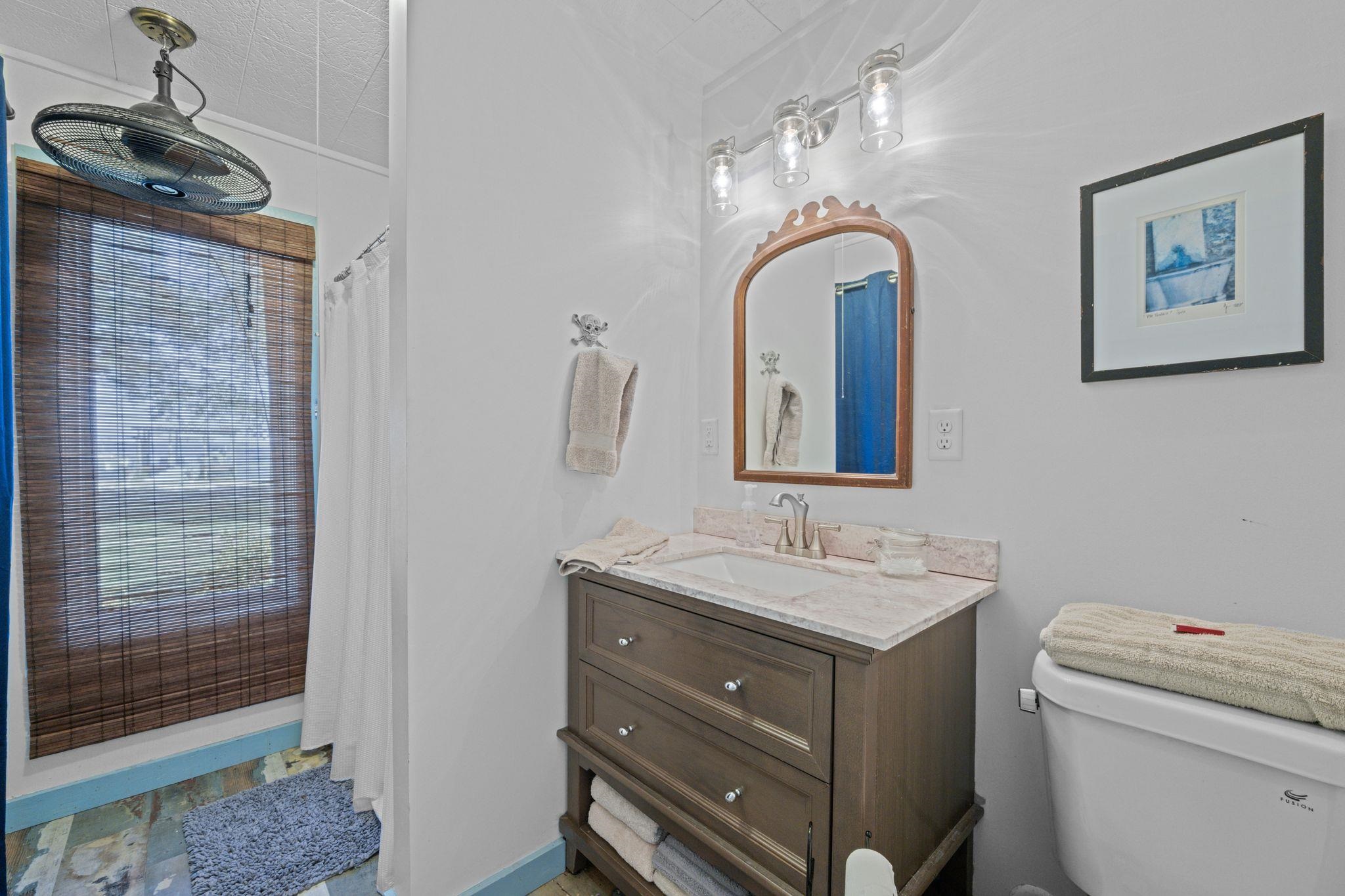 7646 Spring Branch Road Elberta, AL 36530 - Photo 48 of 85 Bathroom