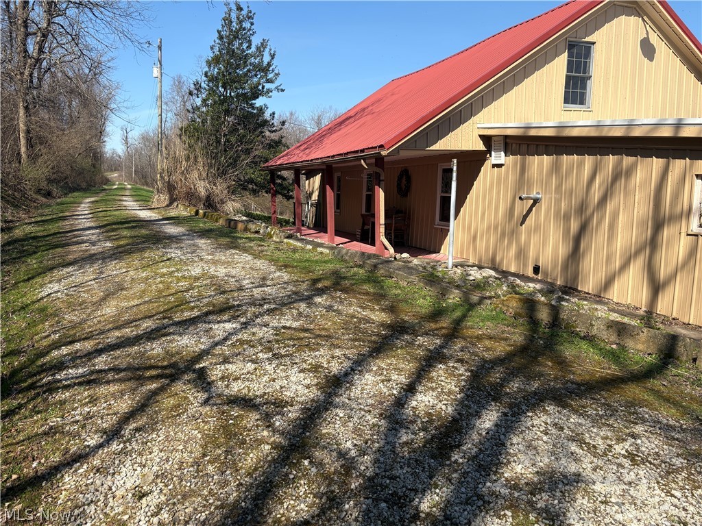 64446 Erie Road Salesville, OH 43778 - Photo 2 of 32