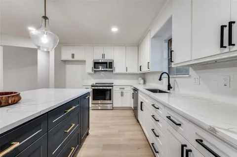 $635,000 | 2601 Red Oak Lane, Plano, TX 75075