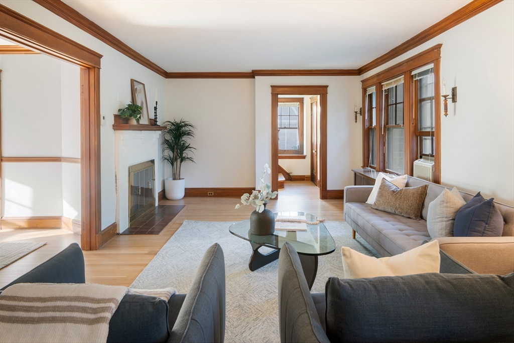 1643 Washington Street Newton, MA 02465 - Photo 5 of 29