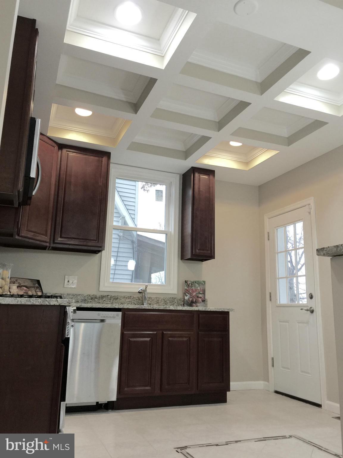 637 Tunbridge Road Baltimore, MD 21212 - Photo 11 of 27 Kitchen