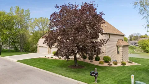 $950,000 | 11824 Welters Way, Eden Prairie, MN 55347