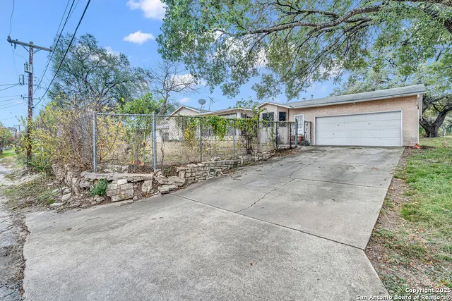 $210,000 | 3923 Longridge Drive, San Antonio, TX 78228