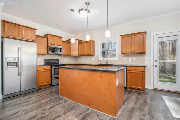 $394,000 | 6107 Equestrian Woods Court, Kalamazoo, MI 49009
