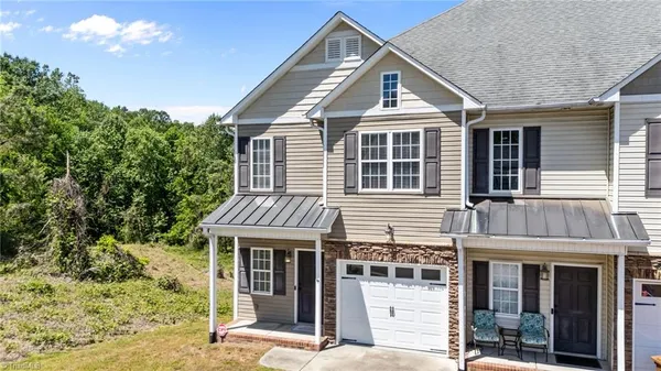 $299,900 | 410 Beaumont Circle, Clemmons, NC 27012