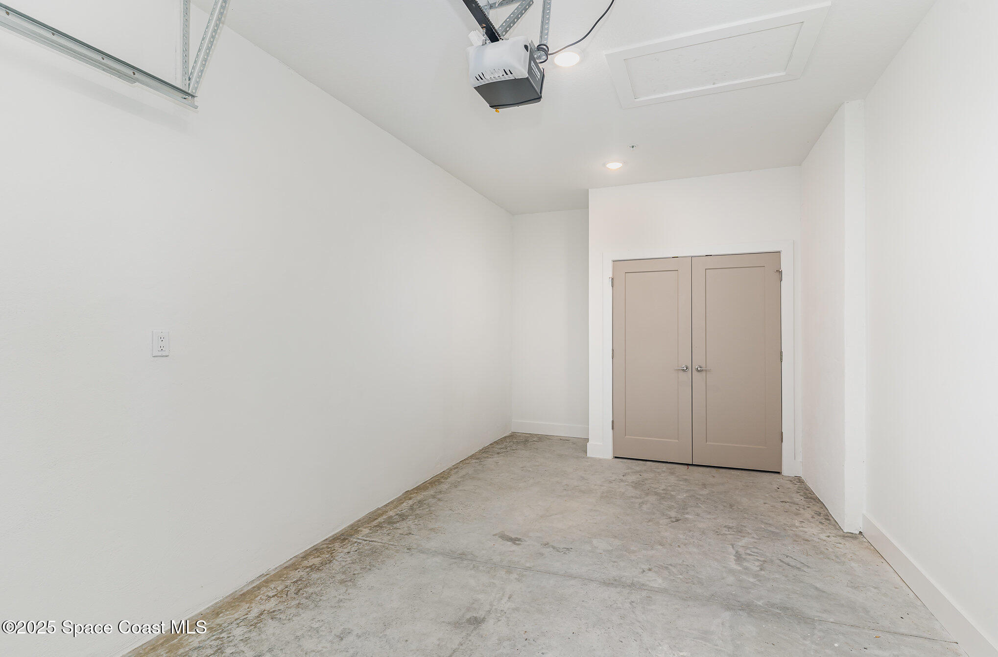 1625 Par Street, Unit 1205 Palm Bay, FL 32905 - Photo 27 of 38 a view of small space