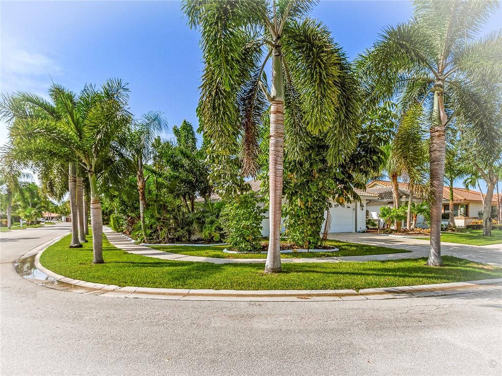 5152 Deerhurst Crescent Circle Boca Raton, FL 33486 - Photo 3 of 36 Photo 3