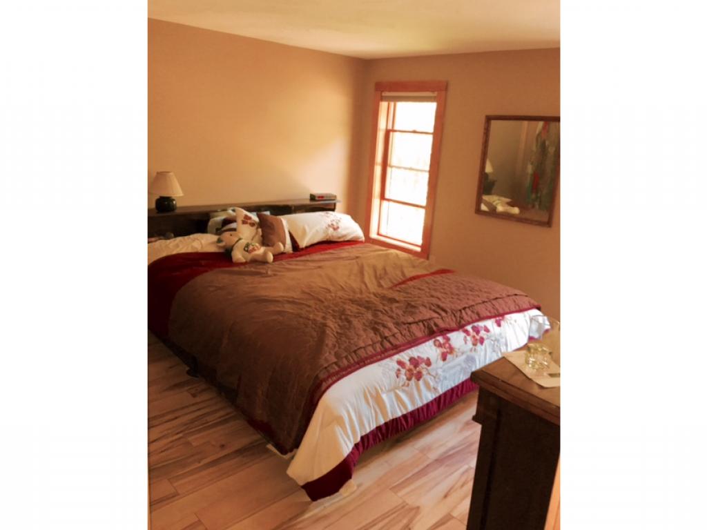 84 Redfield Circle Derry, NH 03038 - Photo 13 of 24 Gallery Image 13