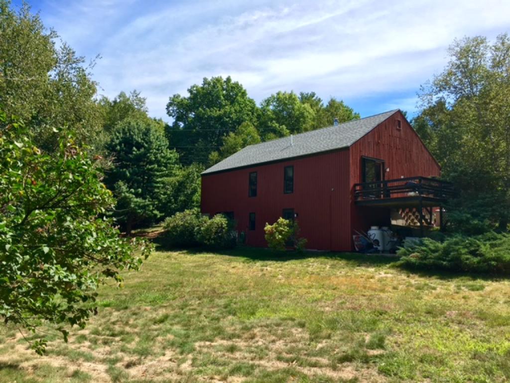 84 Redfield Circle Derry, NH 03038 - Photo 22 of 24 Gallery Image 22