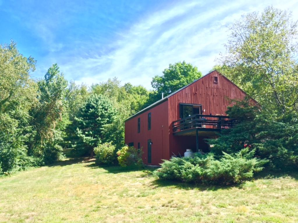 84 Redfield Circle Derry, NH 03038 - Photo 23 of 24 Gallery Image 23
