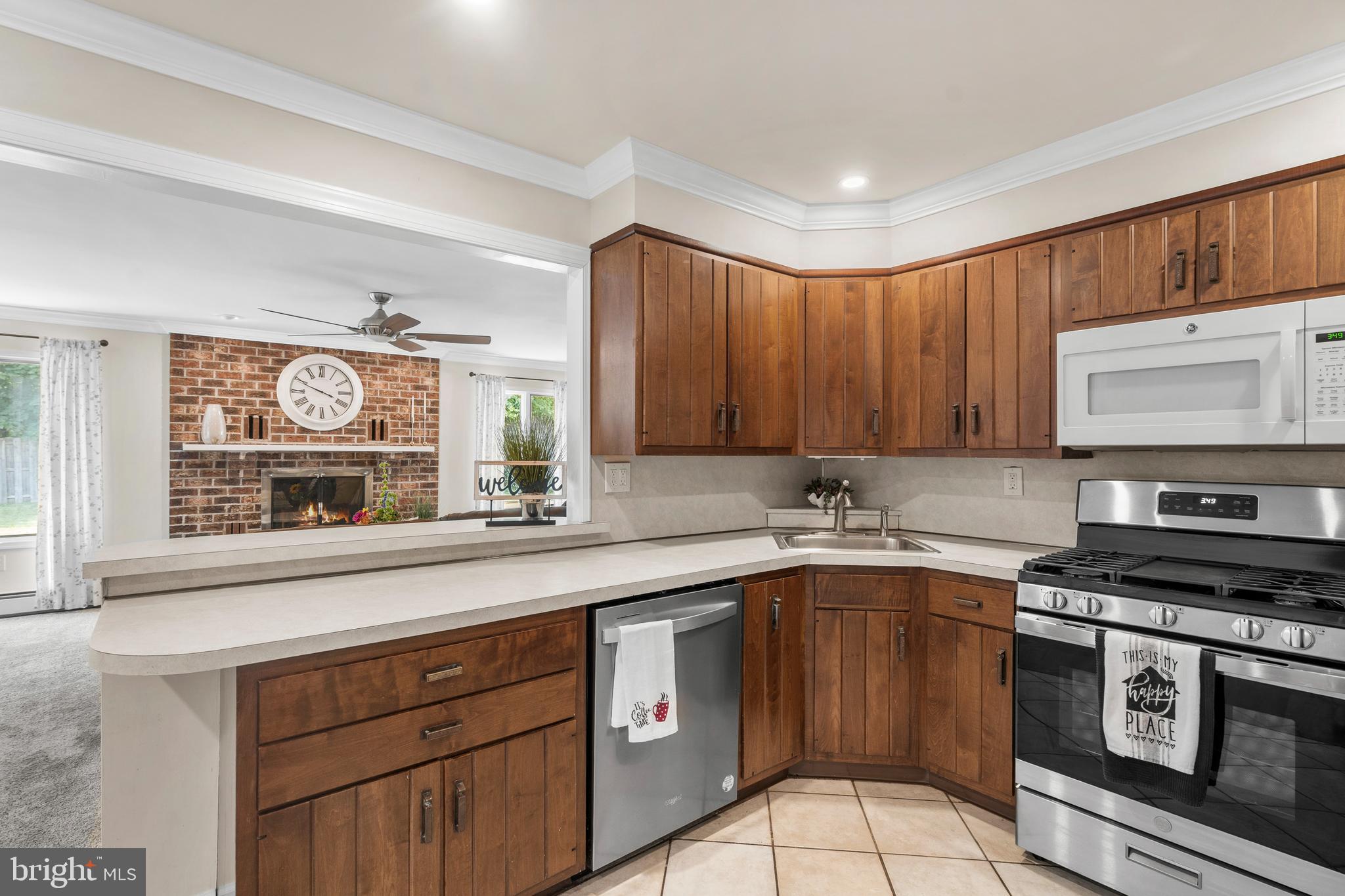 119 Harvest Road Levittown, PA 19056 - Photo 9 of 41
