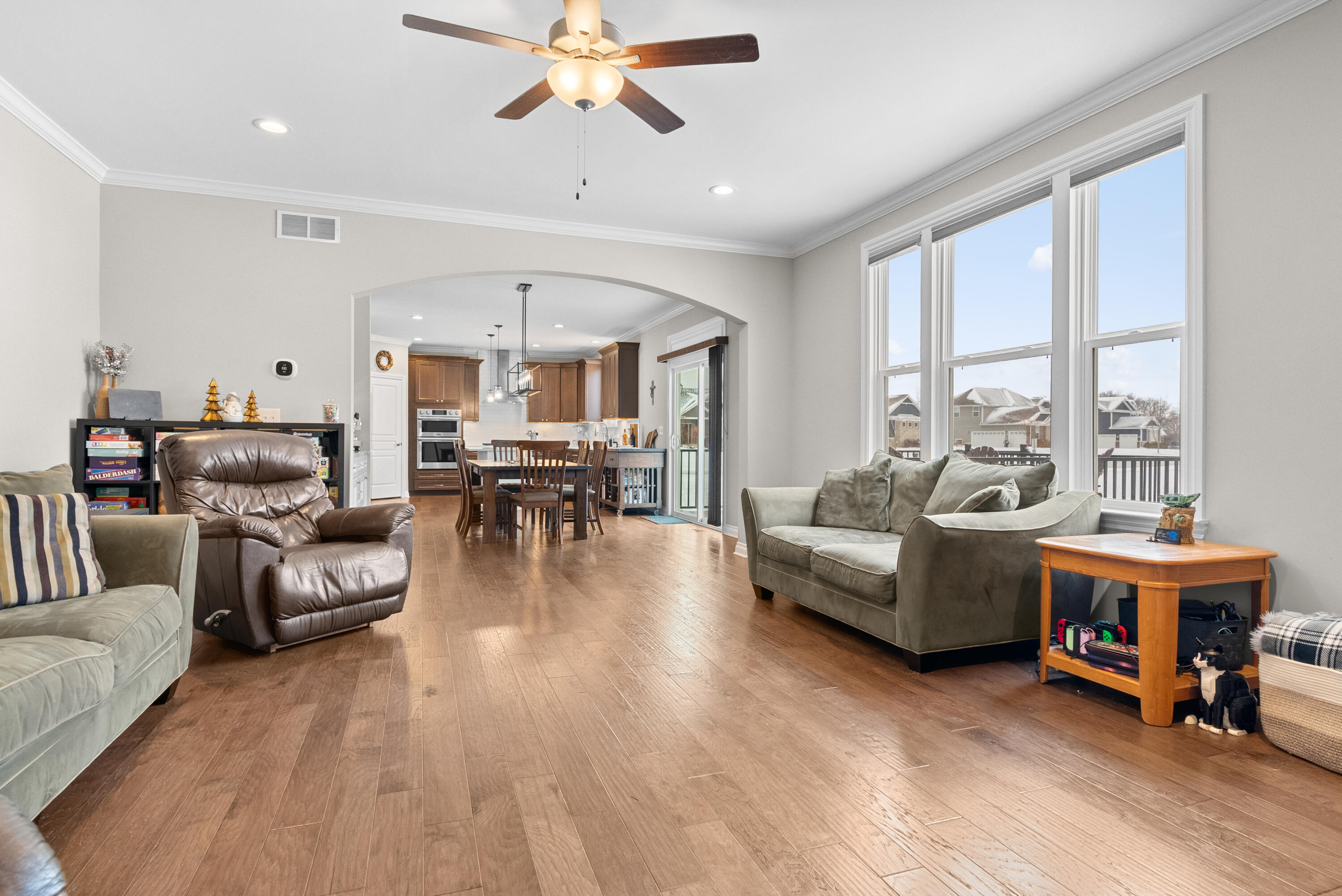 2333 Torrey Pine Court Howell, MI 48855 - Photo 13 of 47 Living 2