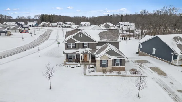 $575,000 | 2333 Torrey Pine Court, Howell, MI 48855