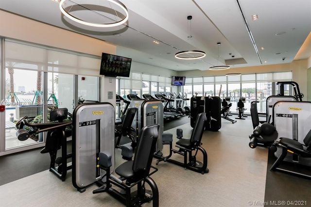 $1,345,000 | 17301 Biscayne Boulevard, Unit 410, Aventura, FL 33160