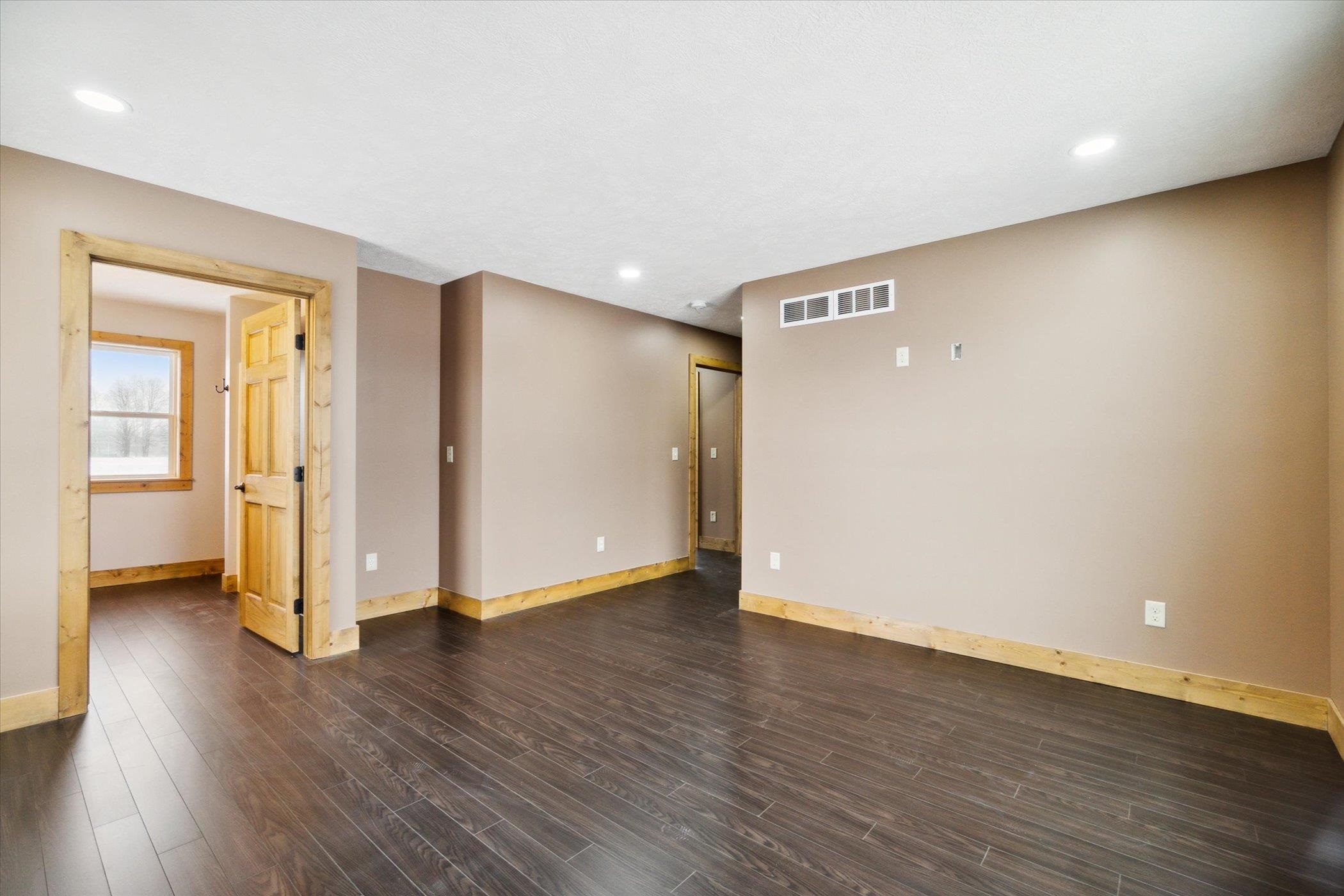 790 East Beard Road Perry, MI 48872 - Photo 24 of 54 50096280-23.JPG