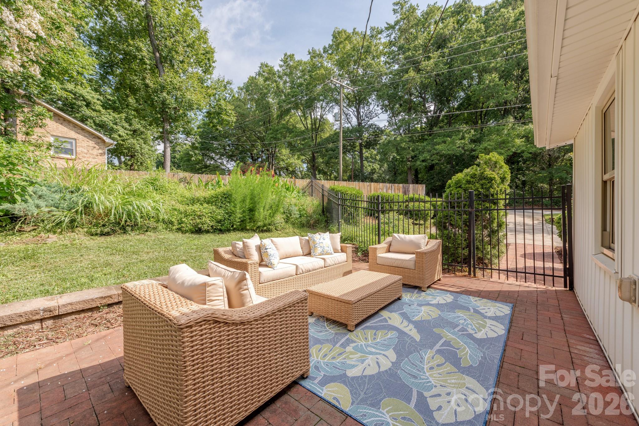 3600 Litchfield Road Charlotte, NC 28211 - Photo 22 of 26