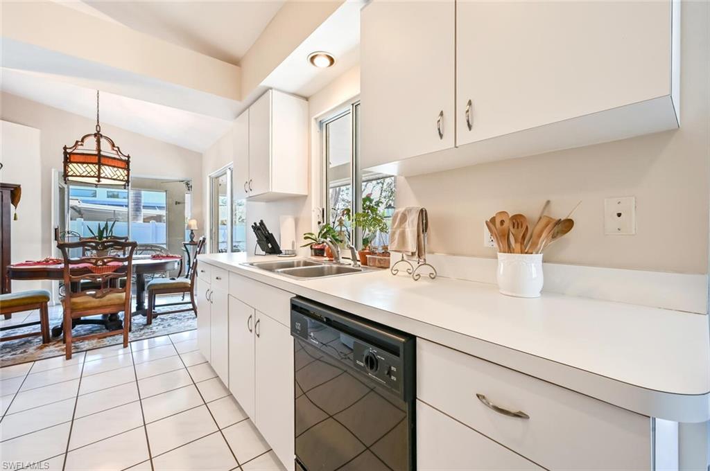 1250 Rordon Avenue Naples, FL 34103 - Photo 7 of 33 Gallery Image 7