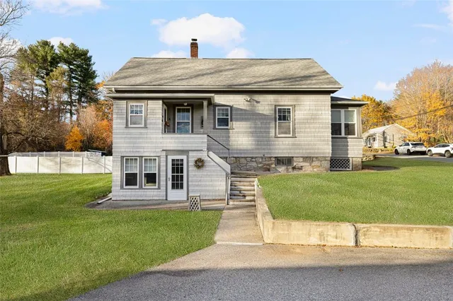 $499,900 | 53 Maple Avenue, North Smithfield, RI 02824