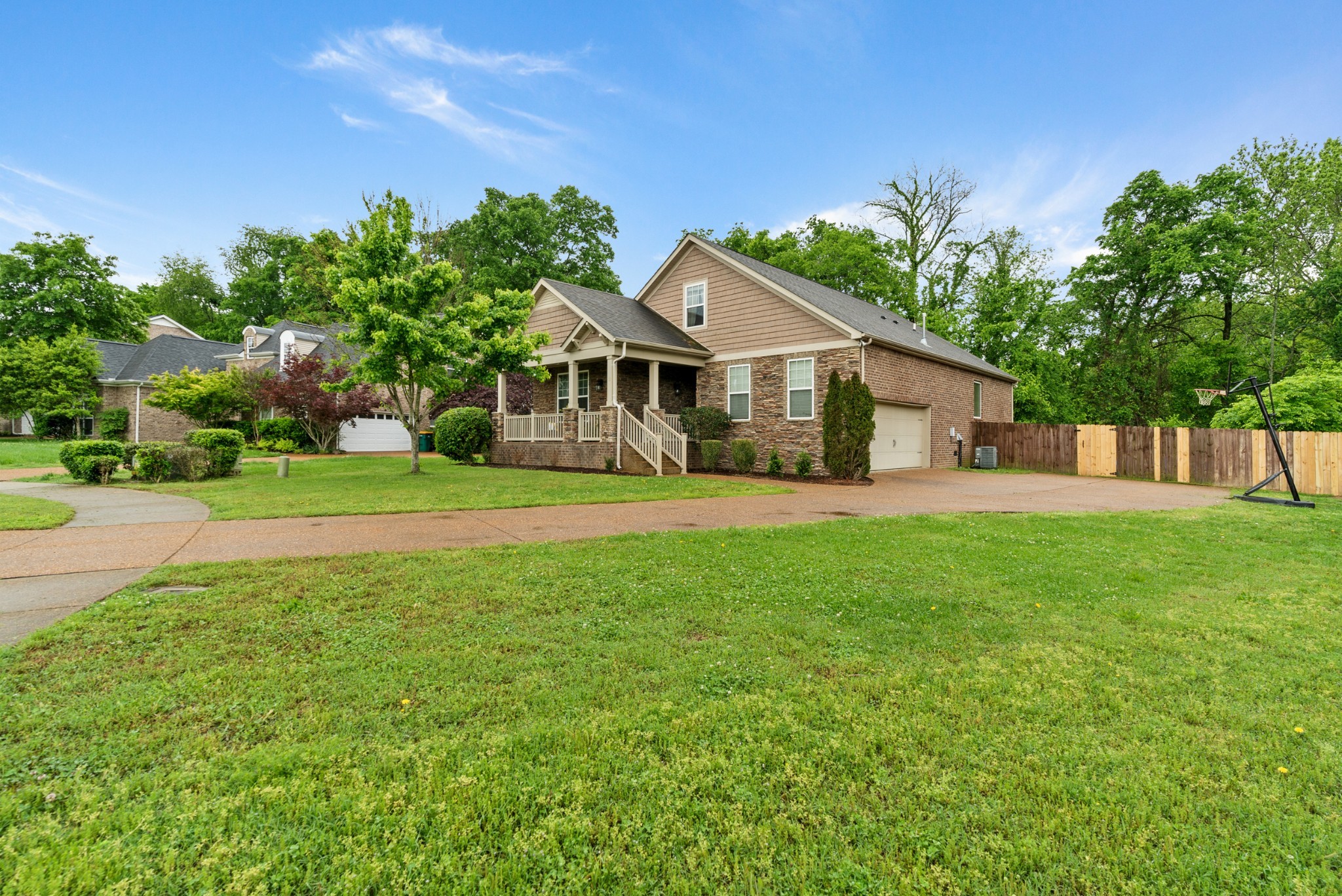 2014 Morton Drive Spring Hill, TN 37174 - Photo 2 of 44 a front view of house with yard and green space