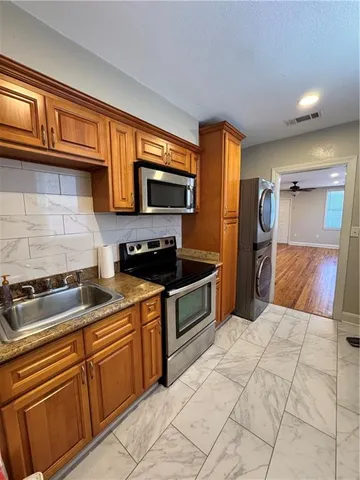 $1,600 | Undisclosed Address, New Orleans, LA 70122