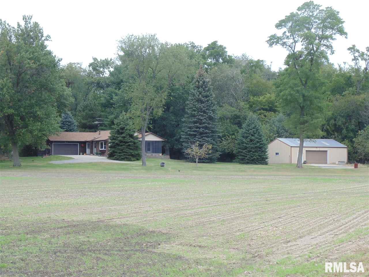 4522 Hazel Road Fulton, IL 61252 - Photo 2 of 16
