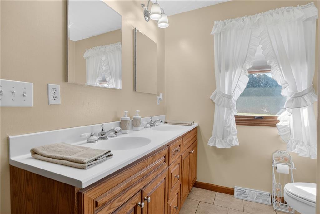 190 Portman Road Butler, PA 16002 - Photo 13 of 44 Double Sink in the Primary Bath
