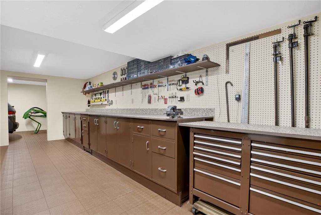 190 Portman Road Butler, PA 16002 - Photo 29 of 44 Workbenches remain (sorry not the tools)