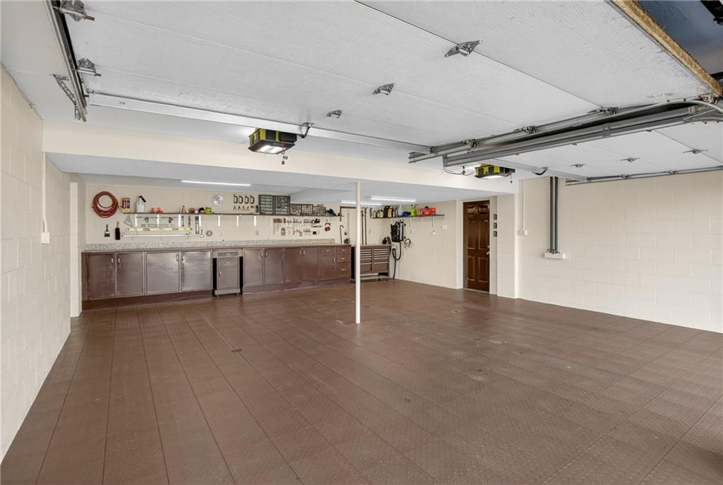 190 Portman Road Butler, PA 16002 - Photo 32 of 44 Auto garage openers