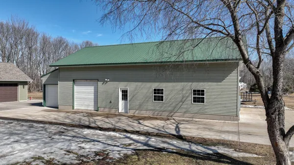 $449,900 | 23582 69th Avenue, Cadott, WI 54727