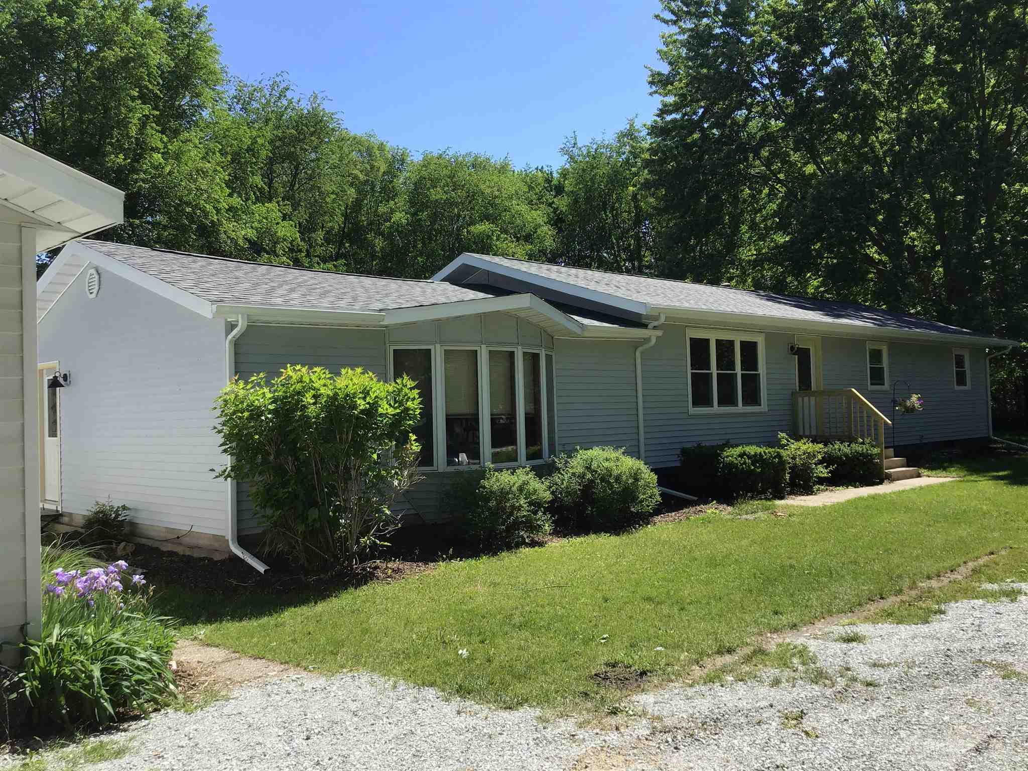 145 East Ray Road Winamac, IN 46996 - Photo 4 of 35