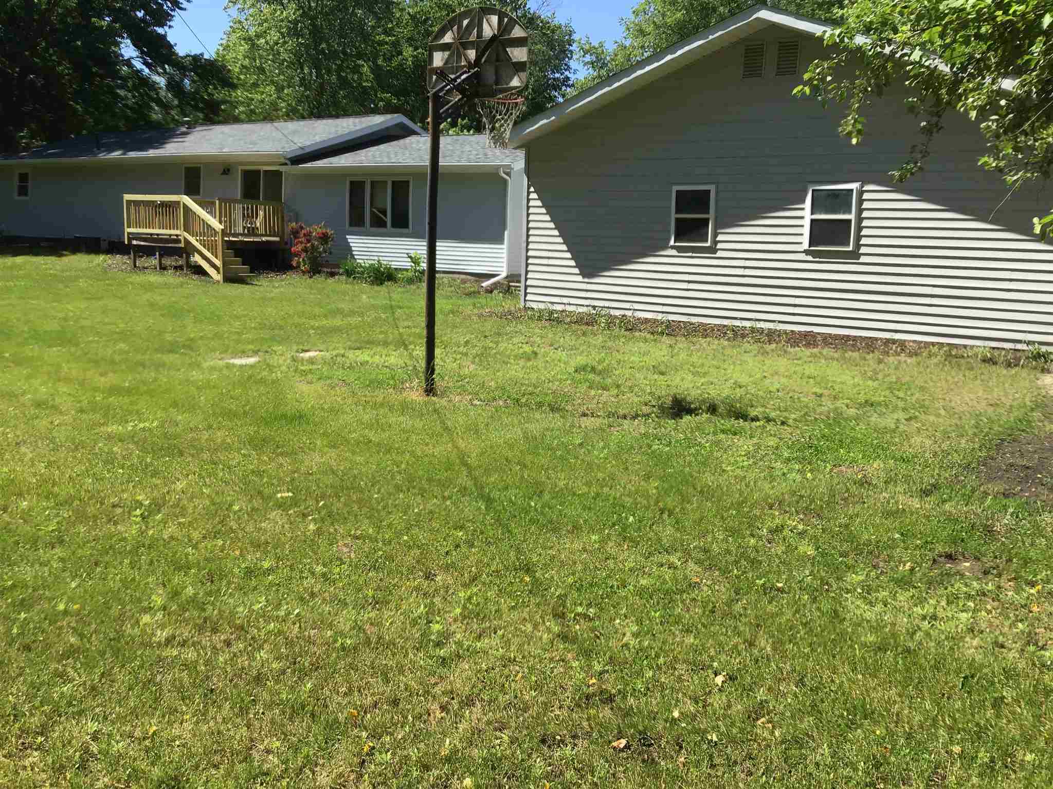 145 East Ray Road Winamac, IN 46996 - Photo 9 of 35