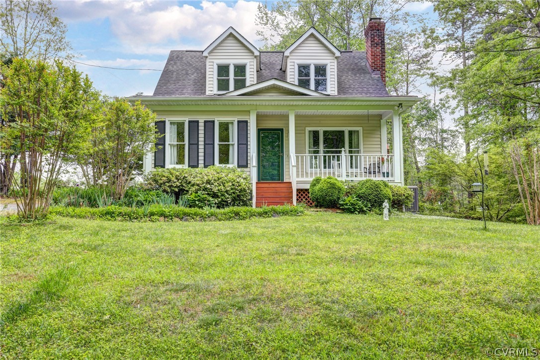 4151 Broad St Road Gum Spring, VA 23065 - Photo 1 of 38 front view of a house with a yard