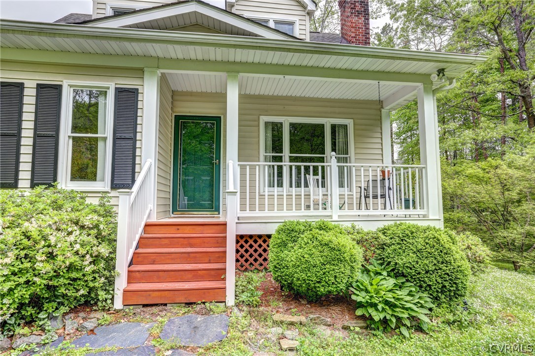 4151 Broad St Road Gum Spring, VA 23065 - Photo 2 of 38 front view of a house