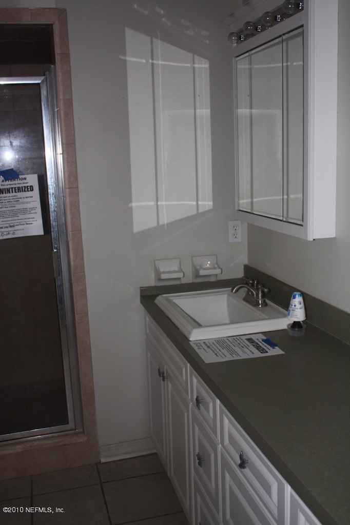5220 Country Estates Road Middleburg, FL 32068 - Photo 6 of 9 MASTER BATH