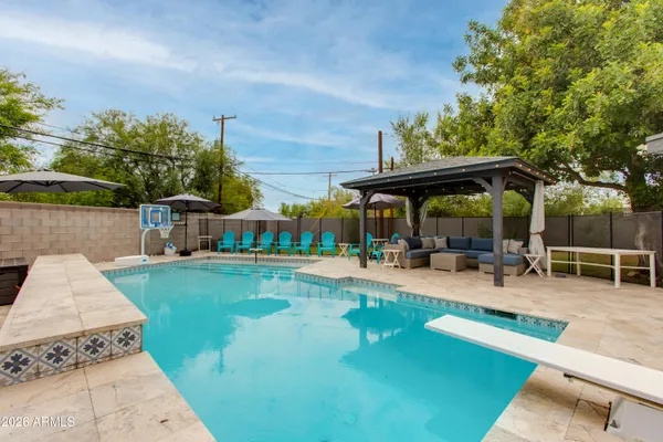 $1,200,000 | 3818 North 32nd Place, Phoenix, AZ 85018