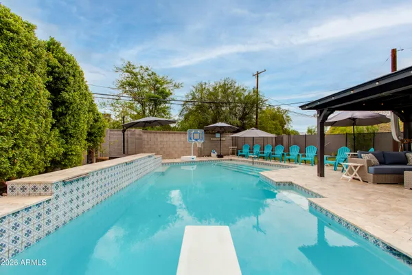 $1,200,000 | 3818 North 32nd Place, Phoenix, AZ 85018
