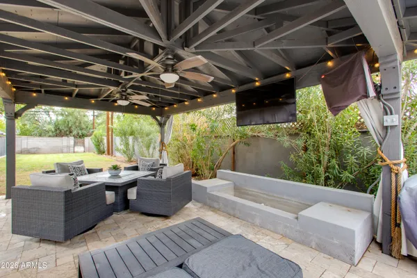 $1,200,000 | 3818 North 32nd Place, Phoenix, AZ 85018