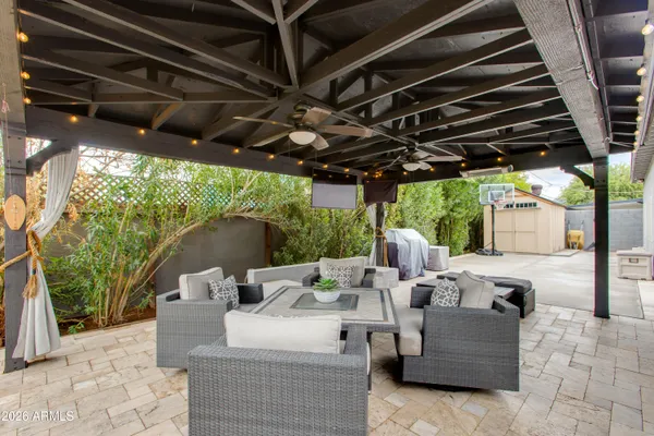 $1,200,000 | 3818 North 32nd Place, Phoenix, AZ 85018