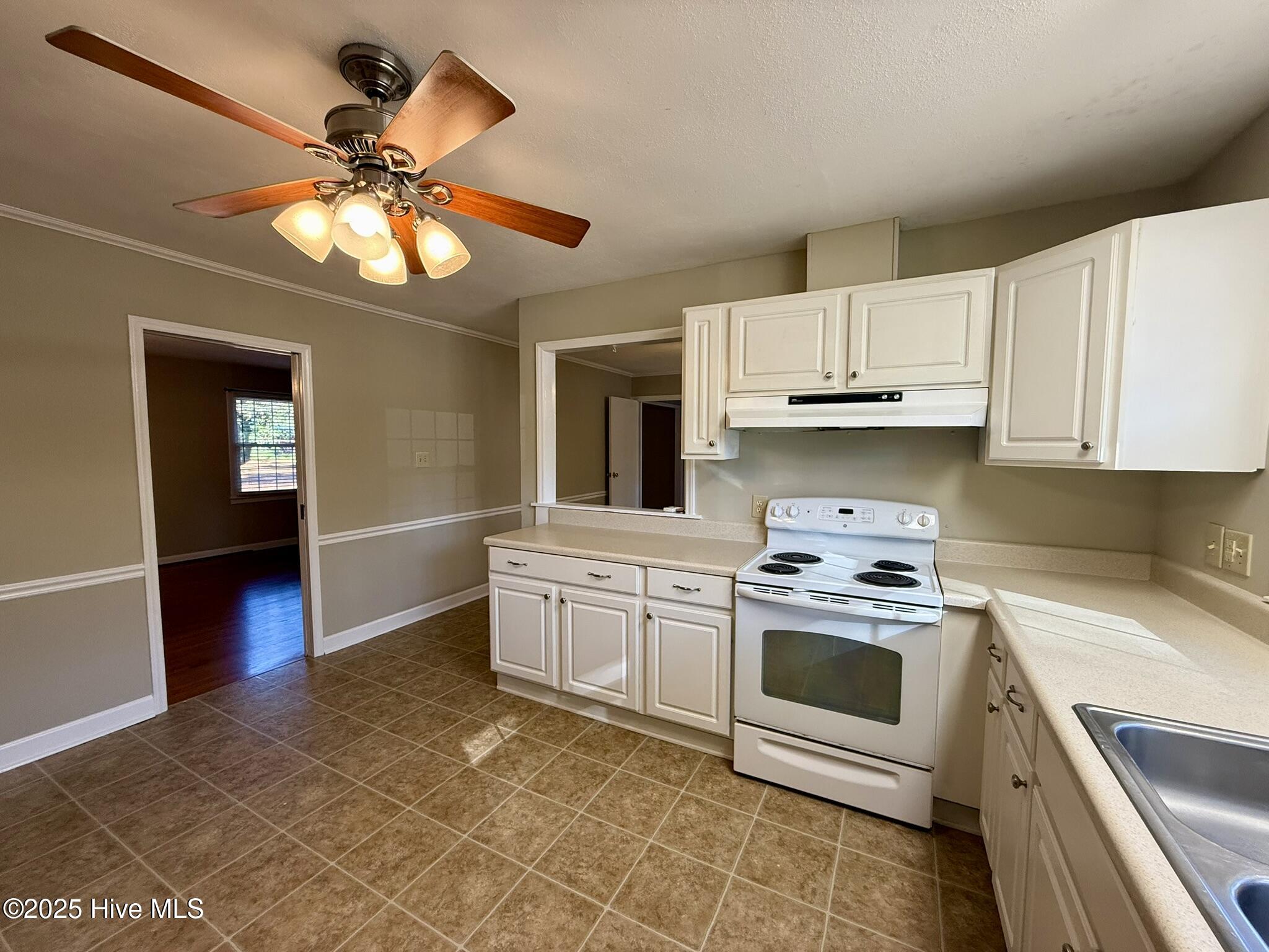 100 Clematis Road Southern Pines, NC 28387 - Photo 12 of 42 IMG_7829