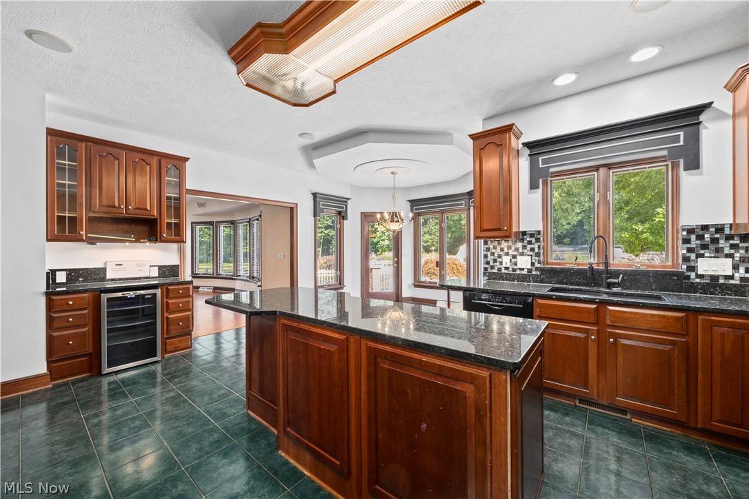 6232 Oak Point Road Lorain, OH 44053 - Photo 19 of 49 Gallery Image 19