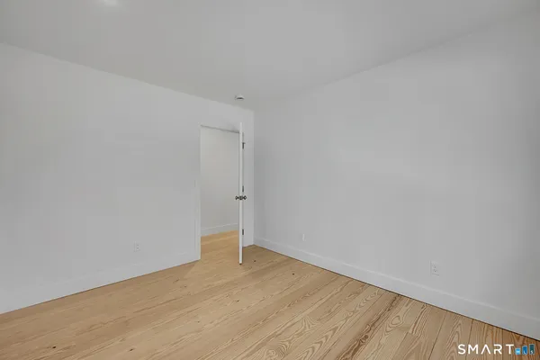 $4,000 | 220 Upper Grassy Hill Road, Woodbury, CT 06798