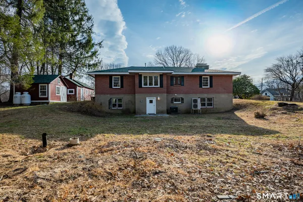 $4,000 | 220 Upper Grassy Hill Road, Woodbury, CT 06798