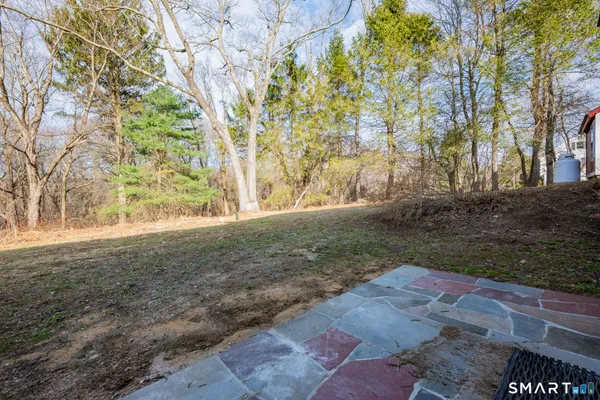 $4,000 | 220 Upper Grassy Hill Road, Woodbury, CT 06798