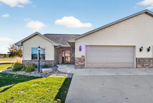 $345,000 | 1402 Candlelight Lane, Unit 1, Fond du Lac, WI 54937