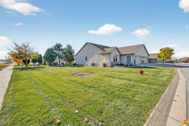 $345,000 | 1402 Candlelight Lane, Unit 1, Fond du Lac, WI 54937