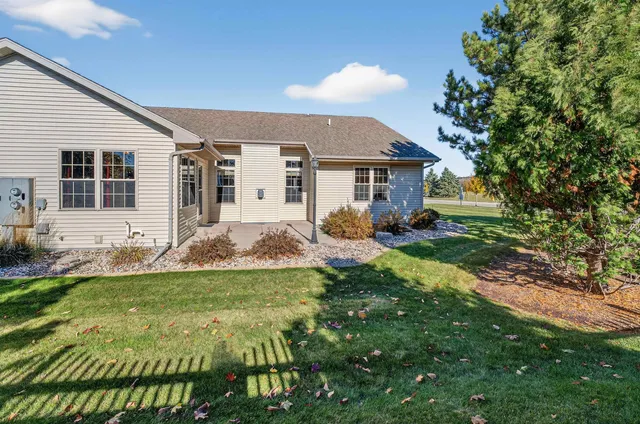 $345,000 | 1402 Candlelight Lane, Unit 1, Fond du Lac, WI 54937