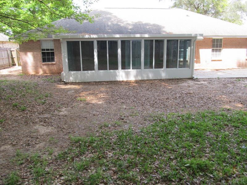 3009 Red Fern Road Cantonment, FL 32533 - Photo 6 of 47 Gallery Image 6