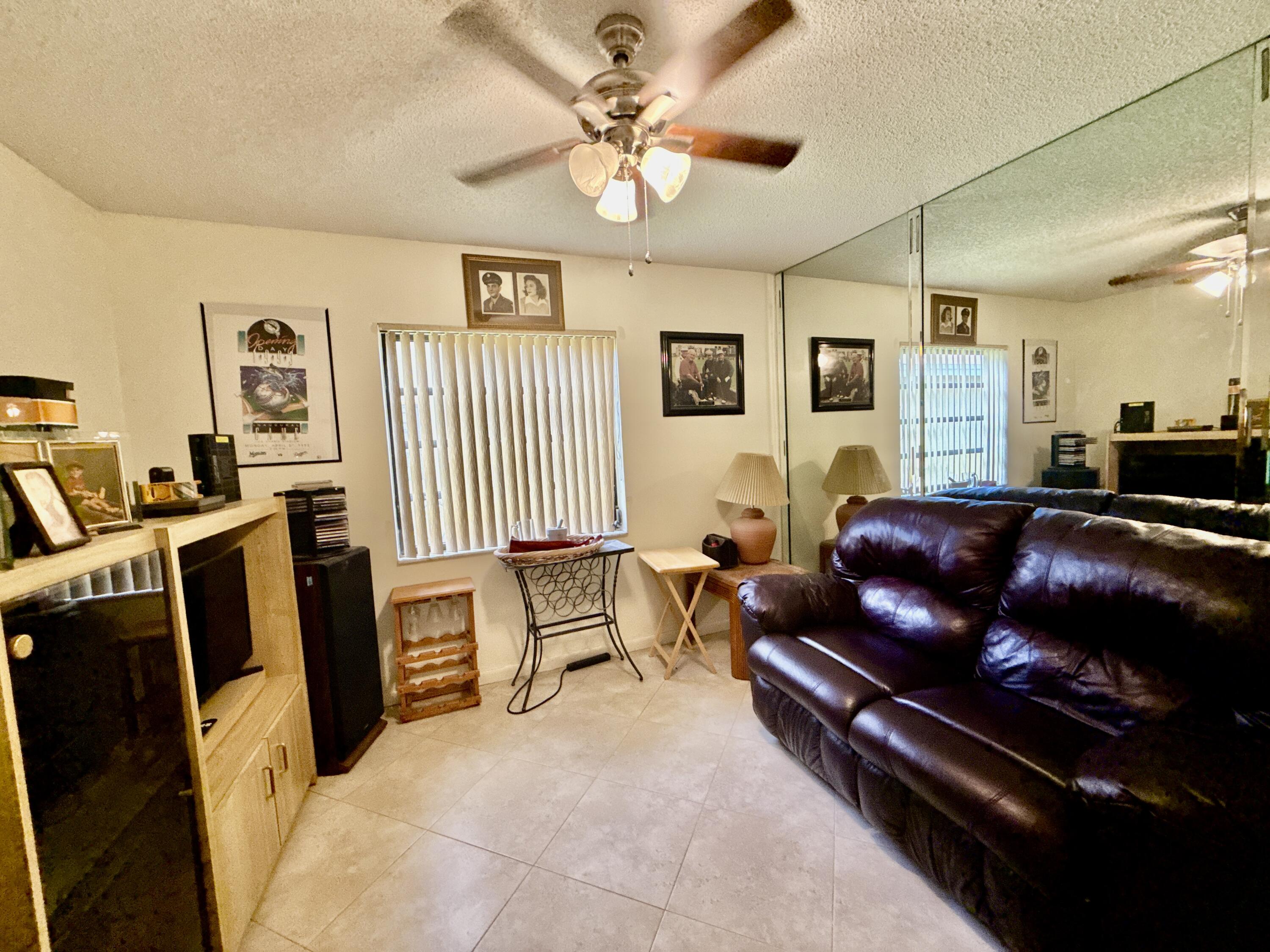 10633 Greenbriar Court Boca Raton, FL 33498 - Photo 14 of 17 IMG_6887