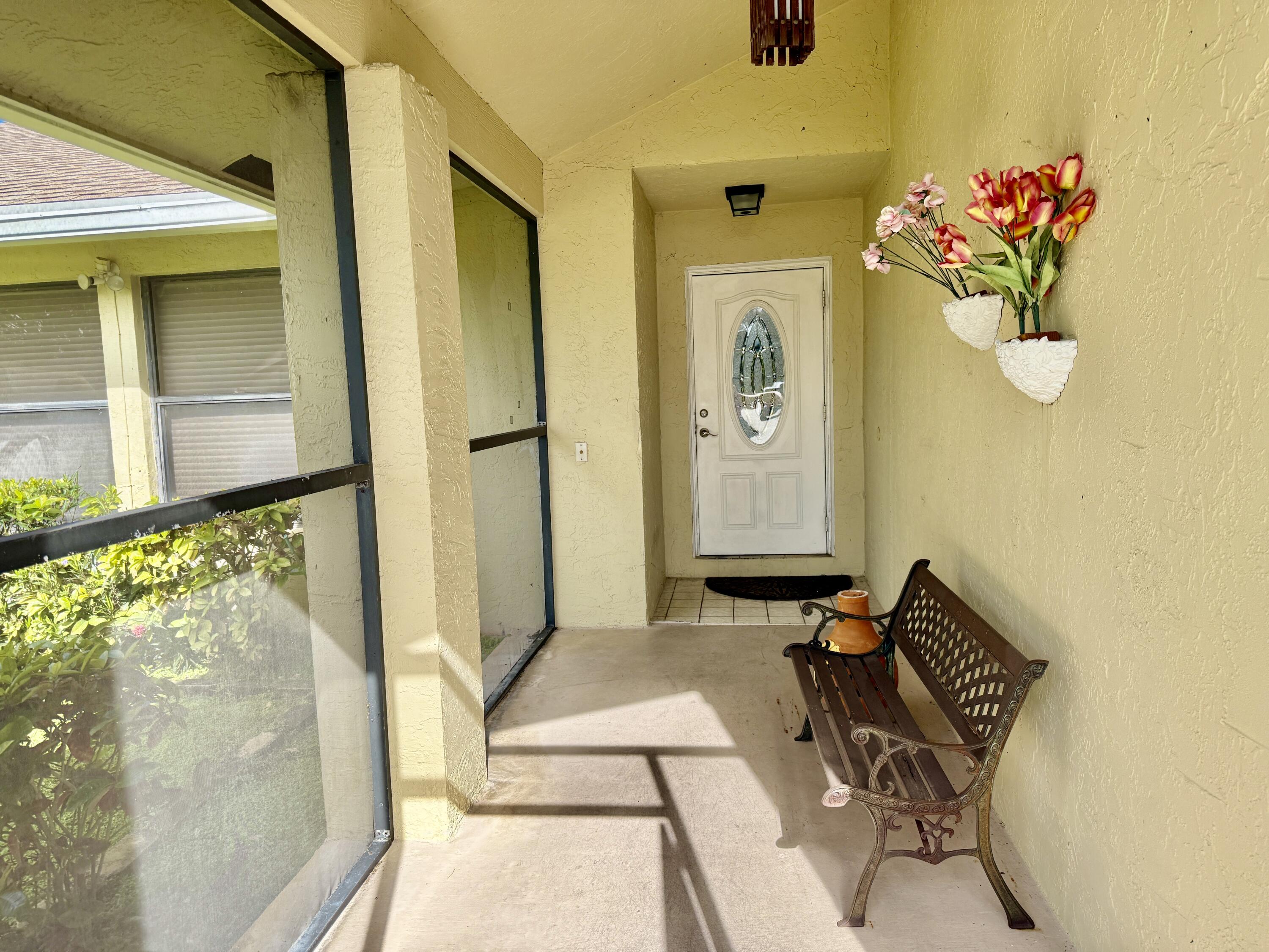 10633 Greenbriar Court Boca Raton, FL 33498 - Photo 3 of 17 IMG_6704