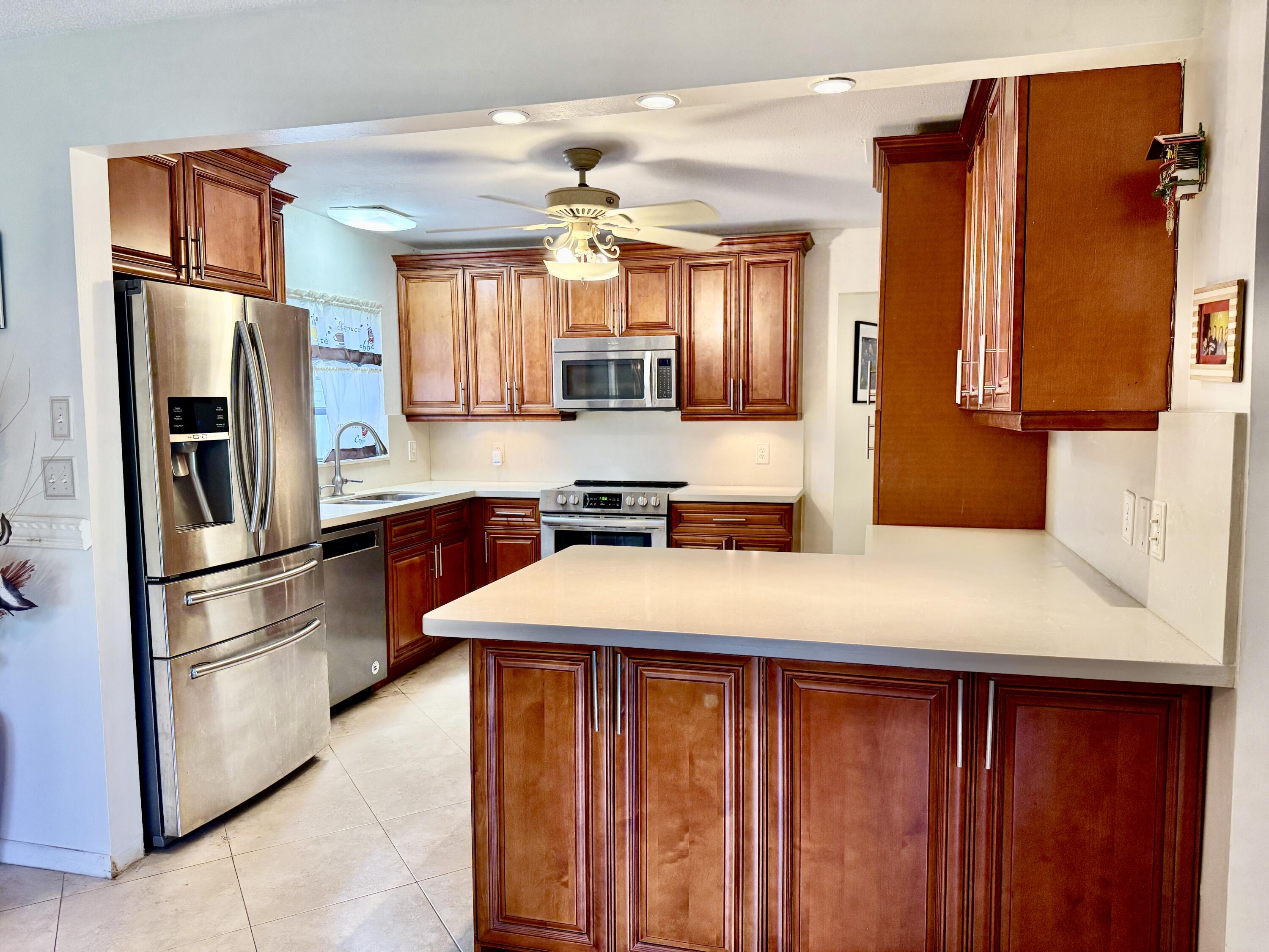 10633 Greenbriar Court Boca Raton, FL 33498 - Photo 6 of 17 IMG_6761